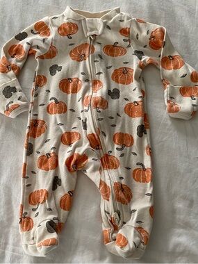 Little Planet By Carters Newborn  Long Sleeve One Piece Pumpkins Organic Cotton